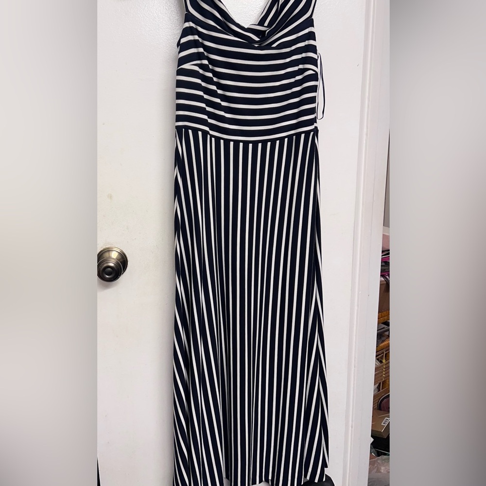 Banana Republic dress. Size 0. Black and white stripes.